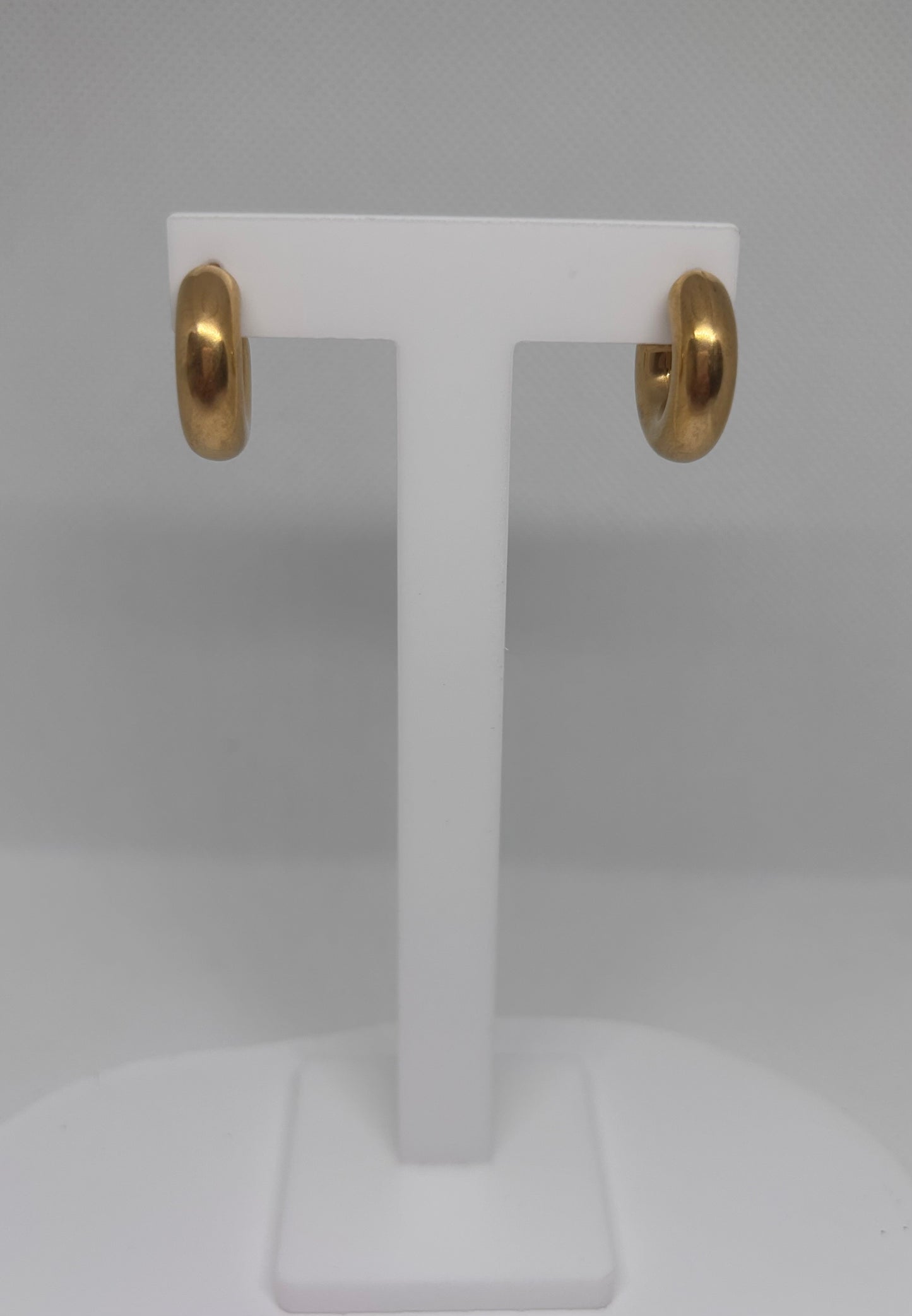 Emara Earring